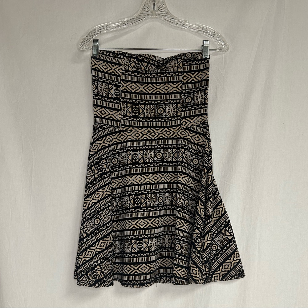 Forever 21 Strapless Black and Cream Dress